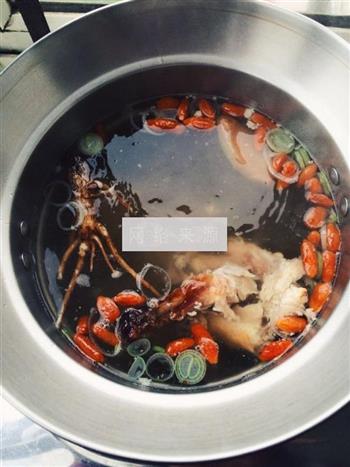 当归鸭架汤怎么做，当归鸭架汤怎么做好吃，当归鸭架汤做法