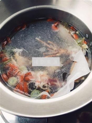 当归鸭架汤怎么做，当归鸭架汤怎么做好吃，当归鸭架汤做法
