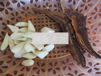 紫灵芝山药汤怎么做，紫灵芝山药汤怎么做好吃，紫灵芝山药汤做法