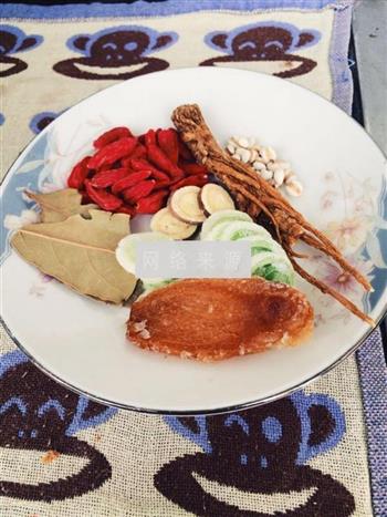 当归鸭架汤怎么做，当归鸭架汤怎么做好吃，当归鸭架汤做法