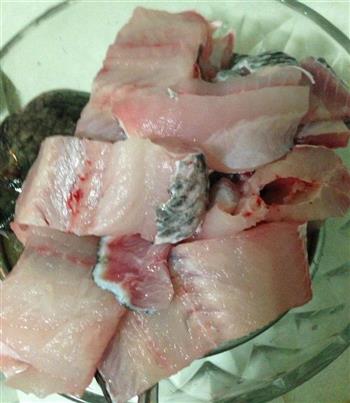 荷仙菇鱼头豆腐汤怎么做，荷仙菇鱼头豆腐汤怎么做好吃，荷仙菇鱼头豆腐汤做法