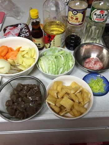 日本料理豚汁怎么做，日本料理豚汁怎么做好吃，日本料理豚汁做法
