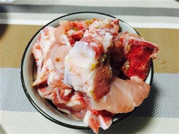 萝卜香菇排骨汤怎么做，萝卜香菇排骨汤怎么做好吃，萝卜香菇排骨汤做法