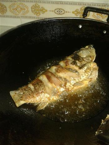 鲫鱼萝卜豆腐汤怎么做，鲫鱼萝卜豆腐汤怎么做好吃，鲫鱼萝卜豆腐汤做法