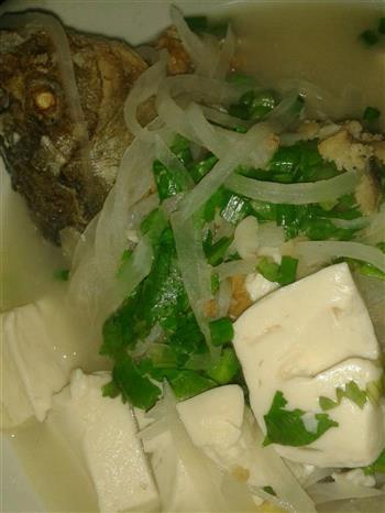 鲫鱼萝卜豆腐汤怎么做，鲫鱼萝卜豆腐汤怎么做好吃，鲫鱼萝卜豆腐汤做法
