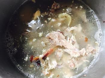 香醇鸭架汤怎么做，香醇鸭架汤怎么做好吃，香醇鸭架汤做法