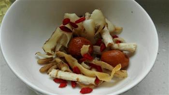 麦冬玉竹乌鸡汤怎么做，麦冬玉竹乌鸡汤怎么做好吃，麦冬玉竹乌鸡汤做法