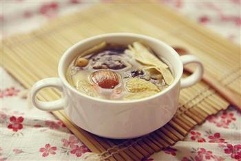 麦冬玉竹乌鸡汤怎么做，麦冬玉竹乌鸡汤怎么做好吃，麦冬玉竹乌鸡汤做法