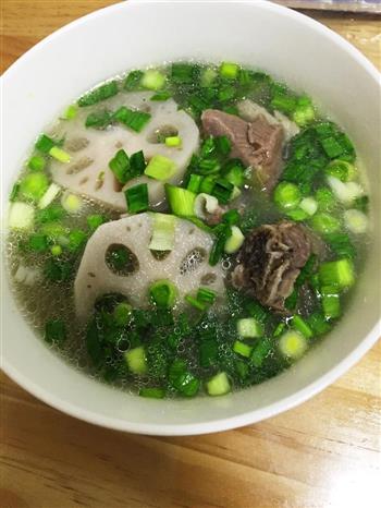 莲藕羊肉汤怎么做，莲藕羊肉汤怎么做好吃，莲藕羊肉汤做法