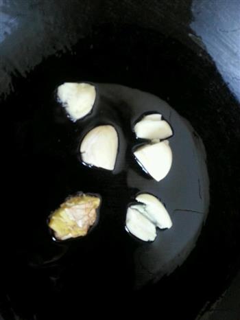 小炒红虾怎么做，小炒红虾怎么做好吃，小炒红虾做法