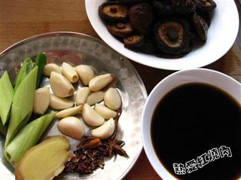 香菇炖带鱼怎么做，香菇炖带鱼怎么做好吃，香菇炖带鱼做法