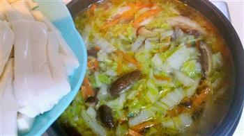 白菜豆腐三丝汤怎么做，白菜豆腐三丝汤怎么做好吃，白菜豆腐三丝汤做法