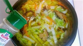 白菜豆腐三丝汤怎么做，白菜豆腐三丝汤怎么做好吃，白菜豆腐三丝汤做法