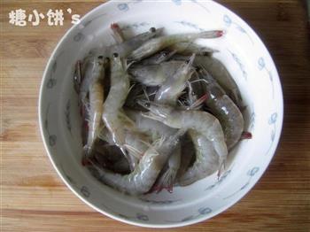 葱香油爆虾怎么做，葱香油爆虾怎么做好吃，葱香油爆虾做法