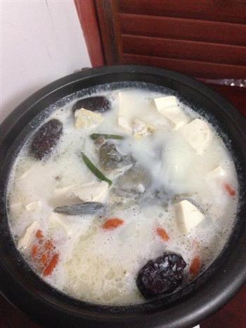 玉米豆腐鱼汤怎么做，玉米豆腐鱼汤怎么做好吃，玉米豆腐鱼汤做法
