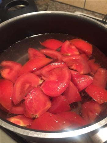 西红柿榨菜鸡蛋汤怎么做，西红柿榨菜鸡蛋汤怎么做好吃，西红柿榨菜鸡蛋汤做法