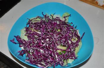 金枪鱼蔬菜沙拉怎么做，金枪鱼蔬菜沙拉怎么做好吃，金枪鱼蔬菜沙拉做法