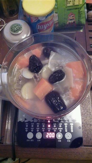 滋补乳鸽汤怎么做，滋补乳鸽汤怎么做好吃，滋补乳鸽汤做法