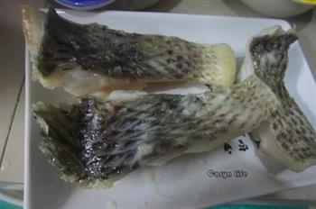 酸辣侉炖鱼怎么做，酸辣侉炖鱼怎么做好吃，酸辣侉炖鱼做法