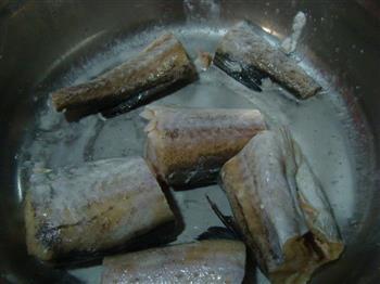 红烧鳕鱼块怎么做，红烧鳕鱼块怎么做好吃，红烧鳕鱼块做法