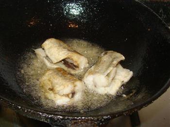 红烧鳕鱼块怎么做，红烧鳕鱼块怎么做好吃，红烧鳕鱼块做法