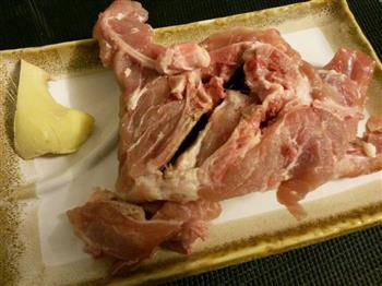 脊骨红萝卜竹芋汤怎么做，脊骨红萝卜竹芋汤怎么做好吃，脊骨红萝卜竹芋汤做法