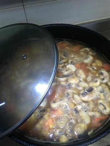 西红柿口蘑虾豆腐汤怎么做，西红柿口蘑虾豆腐汤怎么做好吃，西红柿口蘑虾豆腐汤做法