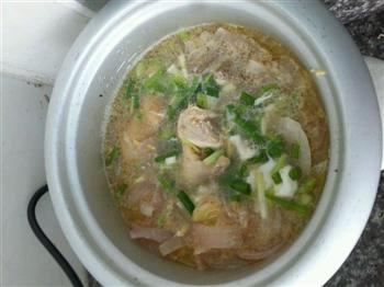 洋葱鸡汤怎么做，洋葱鸡汤怎么做好吃，洋葱鸡汤做法