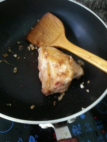 洋葱鸡汤怎么做，洋葱鸡汤怎么做好吃，洋葱鸡汤做法