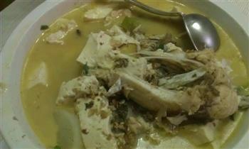 胖头鱼豆腐萝卜汤怎么做，胖头鱼豆腐萝卜汤怎么做好吃，胖头鱼豆腐萝卜汤做法