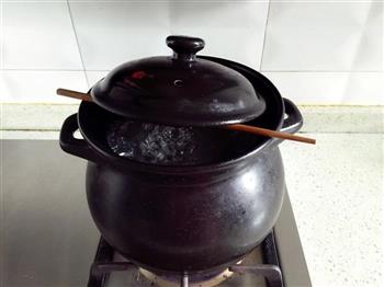 红枣桂圆枸杞银耳汤怎么做，红枣桂圆枸杞银耳汤怎么做好吃，红枣桂圆枸杞银耳汤做法