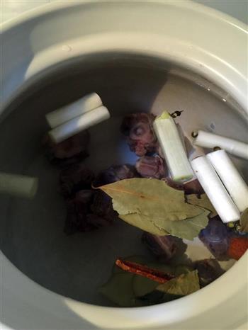 蕃茄洋葱牛尾汤怎么做，蕃茄洋葱牛尾汤怎么做好吃，蕃茄洋葱牛尾汤做法