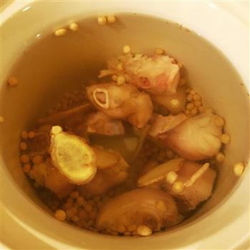 满满的胶原蛋白-黄豆猪蹄汤怎么做，满满的胶原蛋白-黄豆猪蹄汤怎么做好吃，满满的胶原蛋白-黄豆猪蹄汤做法