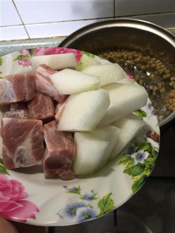 排骨 冬瓜 黄豆 汤怎么做，排骨 冬瓜 黄豆 汤怎么做好吃，排骨 冬瓜 黄豆 汤做法