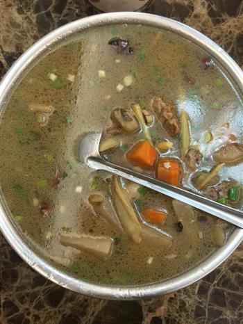 酸萝卜鸭怎么做，酸萝卜鸭怎么做好吃，酸萝卜鸭做法