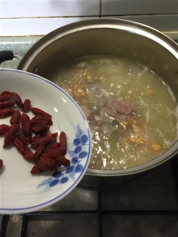 排骨 冬瓜 黄豆 汤怎么做，排骨 冬瓜 黄豆 汤怎么做好吃，排骨 冬瓜 黄豆 汤做法