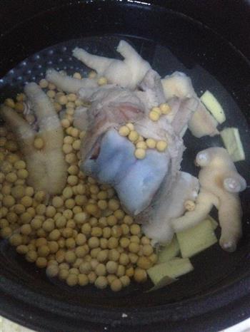鸡脚健骨汤怎么做，鸡脚健骨汤怎么做好吃，鸡脚健骨汤做法