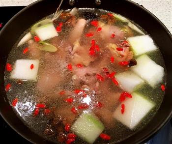 冬菇鸡汤怎么做，冬菇鸡汤怎么做好吃，冬菇鸡汤做法