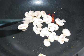 豆腐烧九肚鱼怎么做，豆腐烧九肚鱼怎么做好吃，豆腐烧九肚鱼做法