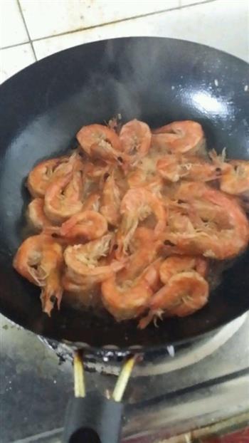 油焖大虾 家常版怎么做，油焖大虾 家常版怎么做好吃，油焖大虾 家常版做法
