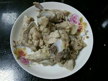 青红萝卜龙骨汤怎么做，青红萝卜龙骨汤怎么做好吃，青红萝卜龙骨汤做法