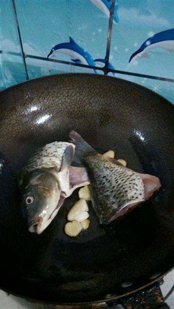 杂菜鱼煲怎么做，杂菜鱼煲怎么做好吃，杂菜鱼煲做法