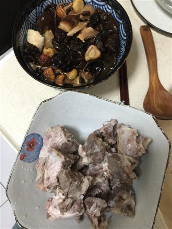 滋补养生龙骨汤怎么做，滋补养生龙骨汤怎么做好吃，滋补养生龙骨汤做法