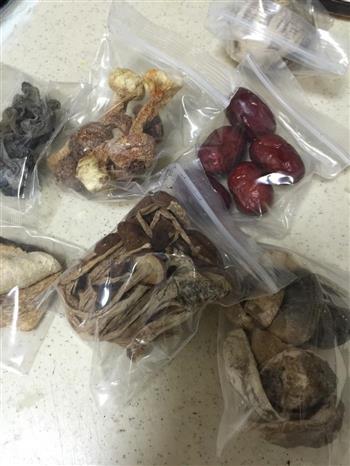 滋补养生龙骨汤怎么做，滋补养生龙骨汤怎么做好吃，滋补养生龙骨汤做法