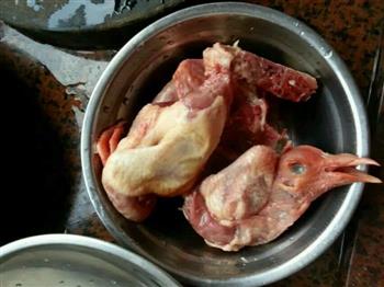 绿豆乳鸽猪骨汤怎么做，绿豆乳鸽猪骨汤怎么做好吃，绿豆乳鸽猪骨汤做法