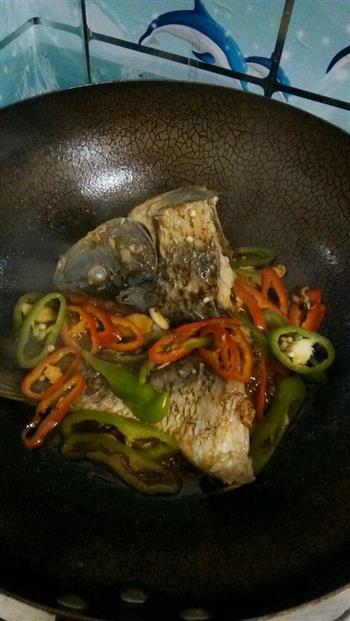 杂菜鱼煲怎么做，杂菜鱼煲怎么做好吃，杂菜鱼煲做法
