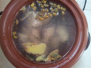 药材鸡汤怎么做，药材鸡汤怎么做好吃，药材鸡汤做法