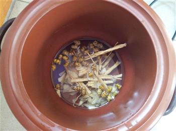 药材鸡汤怎么做，药材鸡汤怎么做好吃，药材鸡汤做法