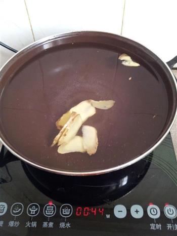 药材鸡汤怎么做，药材鸡汤怎么做好吃，药材鸡汤做法