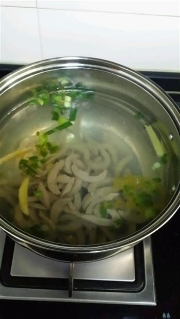 腰子平菇汤怎么做，腰子平菇汤怎么做好吃，腰子平菇汤做法